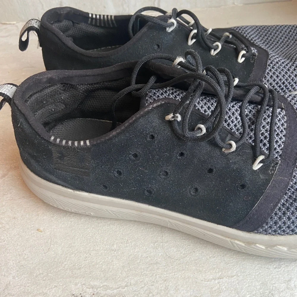 ** Under Armour charged knit suede sneakers 8